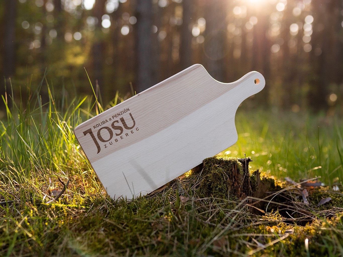 Dřevěné prkénko s firemním logem - šumava craft (4)